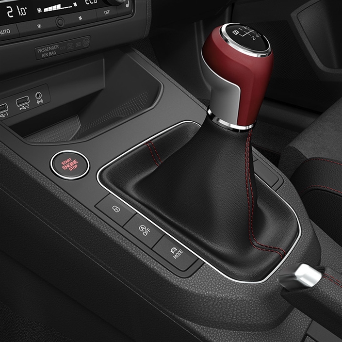 SEAT Ibiza Desire red, 5-gear